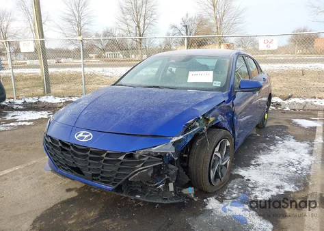 2023 Hyundai Elantra Sel z USA, uszkodzony, nr VIN KMHLS4AG4PU617894